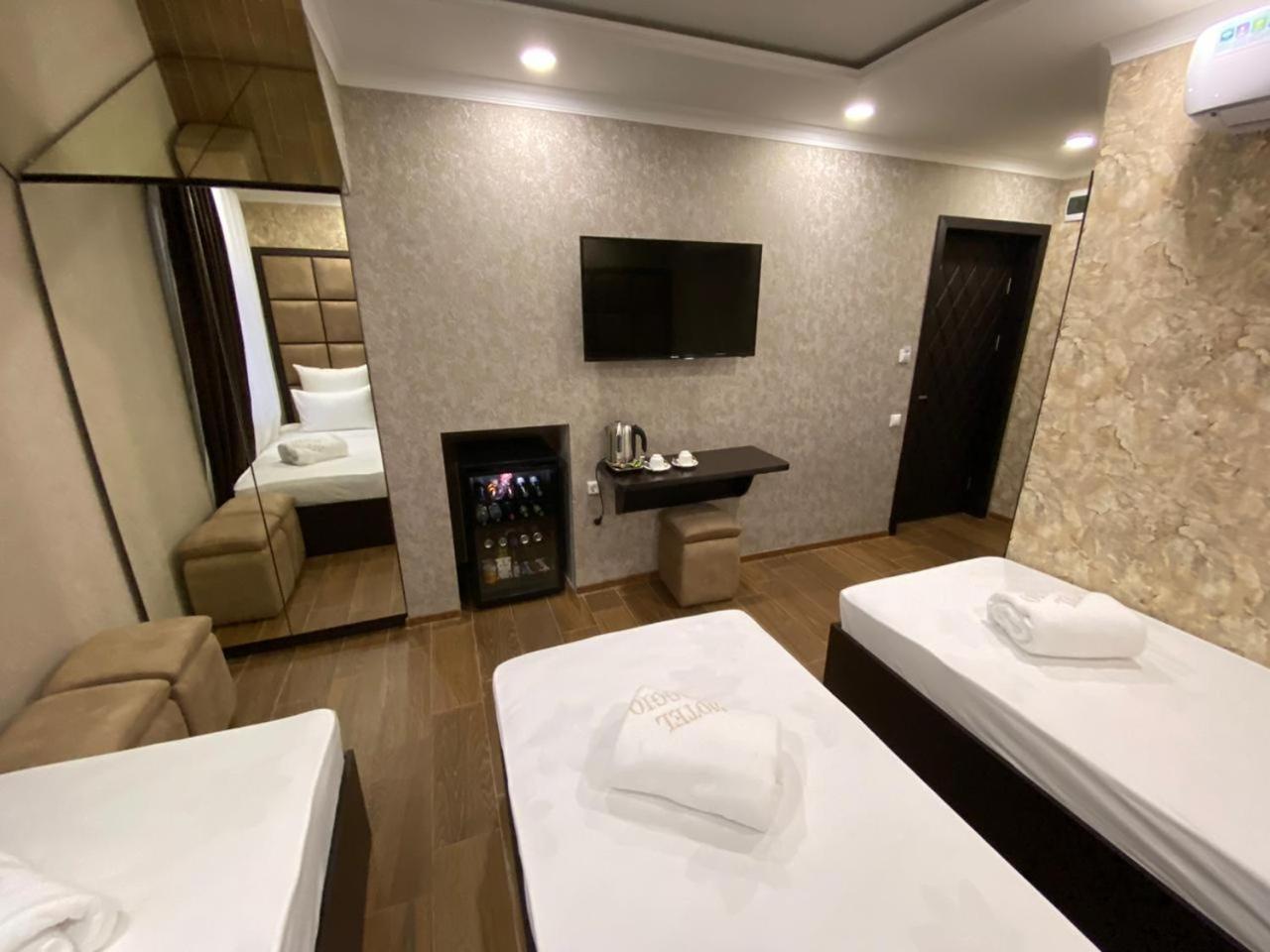 Vg Hotel Yerevan Exterior foto
