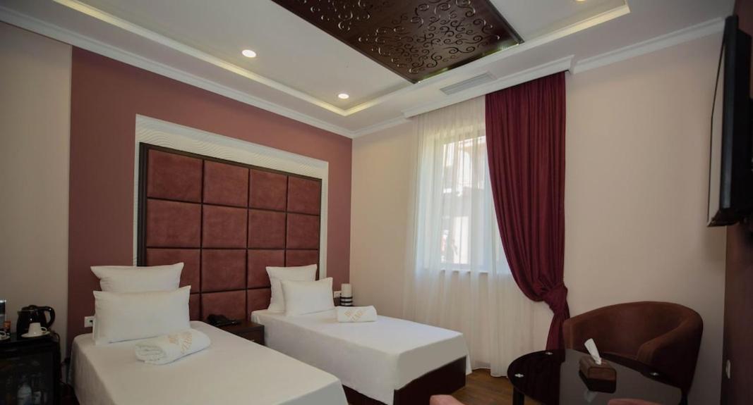 Vg Hotel Yerevan Exterior foto